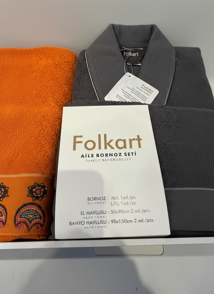 BADEMANTEL-GRUPPE FOLKART